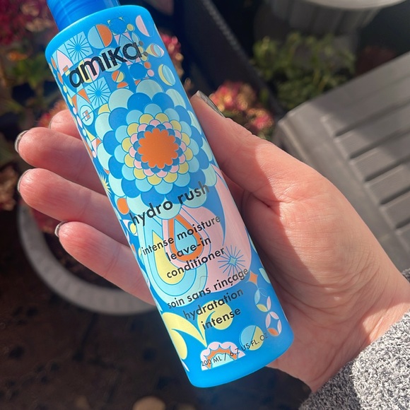 Amika - Hydro Rush Intense Moisture Leave-in Conditioner - Picture 3 of 10